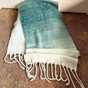 Mer-sea cozy scarf